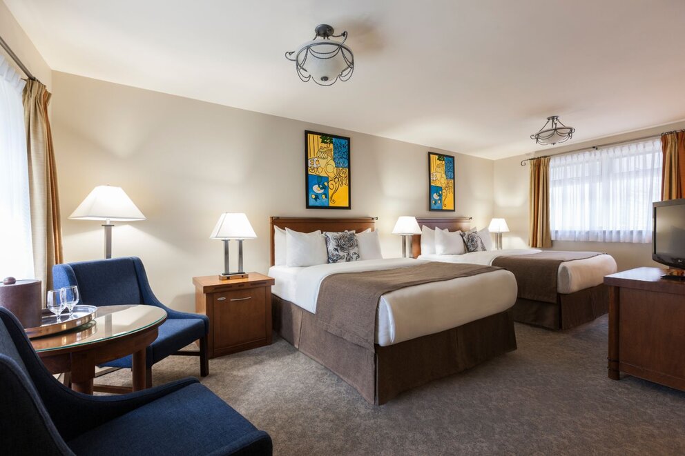 Deluxe 2 queen at our montreal hotel